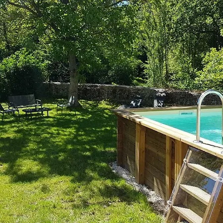 Holiday home Maison Au Bord De La Riviere Provence *